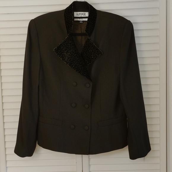 Kasper Green/Black Double Breast Suit with Animal Print Collar - Picture 2 of 9